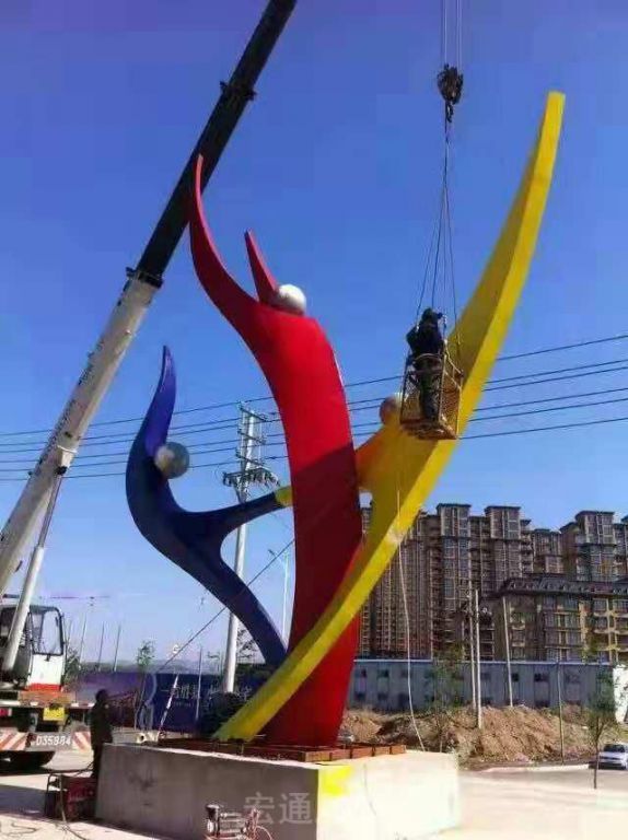 不锈钢抽象人物雕塑