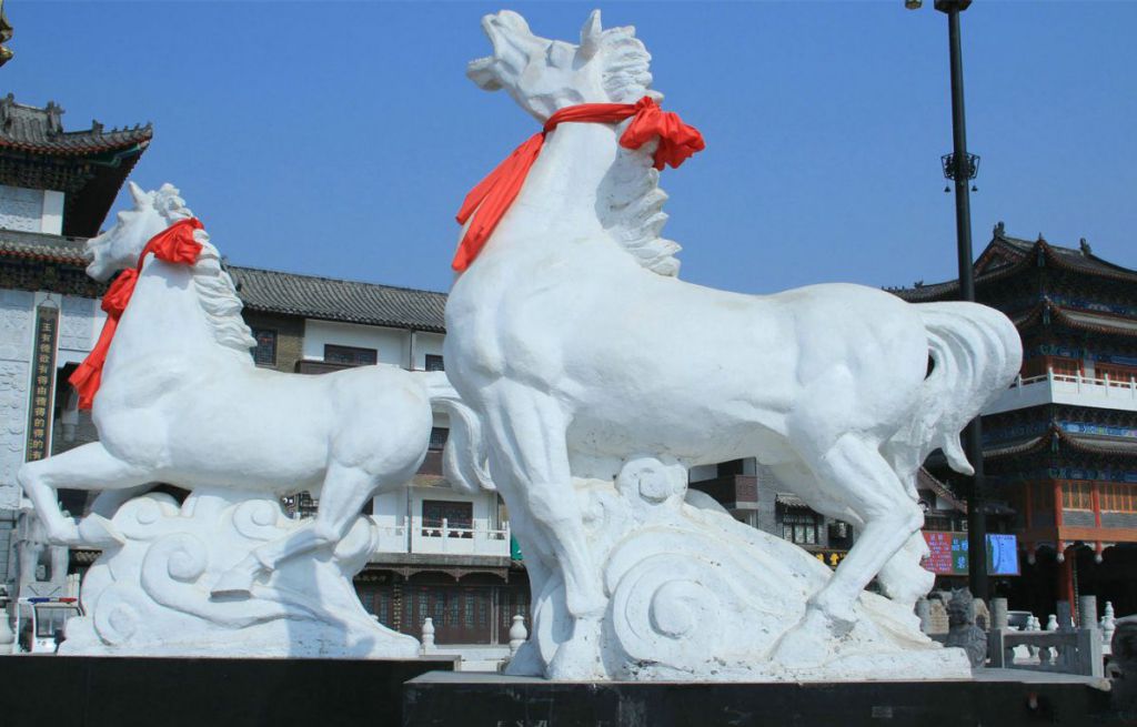 园林汉白玉马雕塑