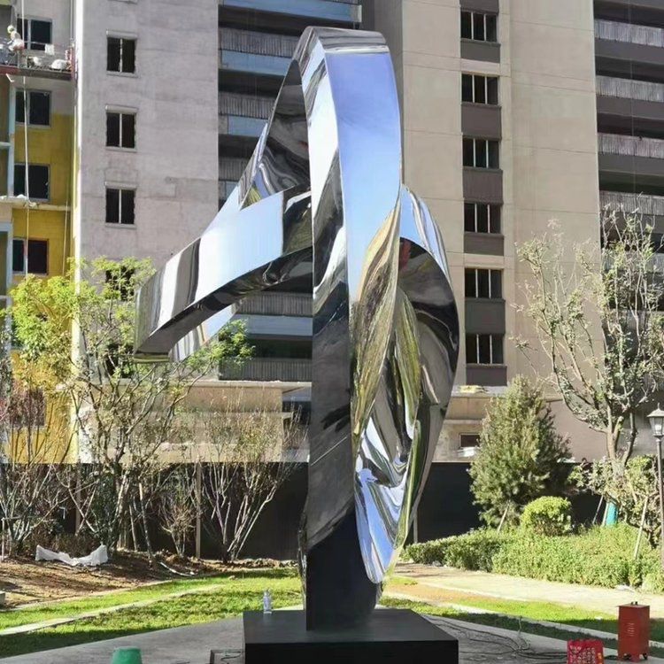 彩绘抽象不锈钢景观雕塑