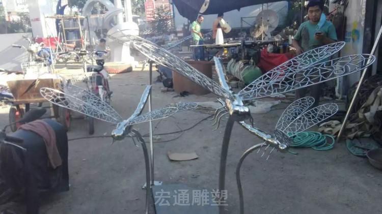 镂空蜻蜓小区不锈钢雕塑