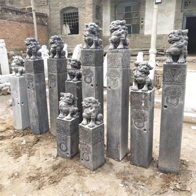 公园仿古十二生肖栓马桩雕塑