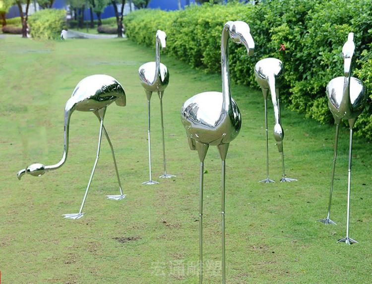 抬头仙鹤不锈钢抽象雕塑