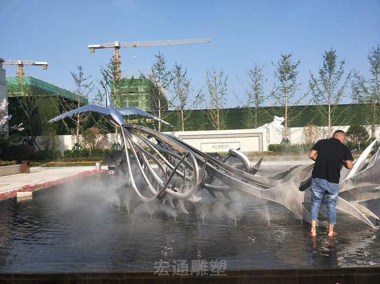 不锈钢凤凰动物广场雕塑