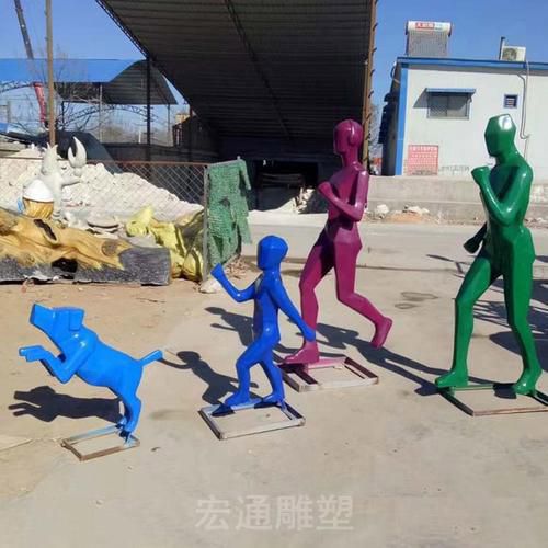 不锈钢彩绘抽象人物雕塑