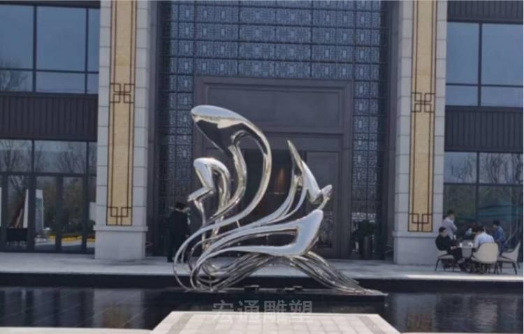 不锈钢抽象景观镜面雕塑