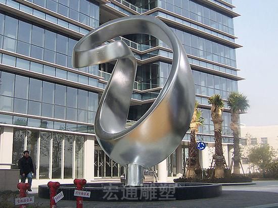 不锈钢镜面标志街边雕塑