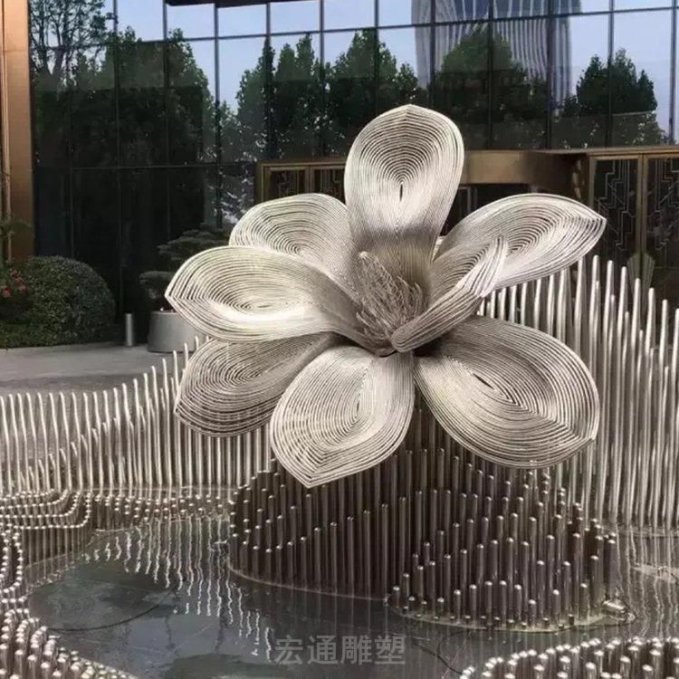 镜面荷花别墅不锈钢雕塑