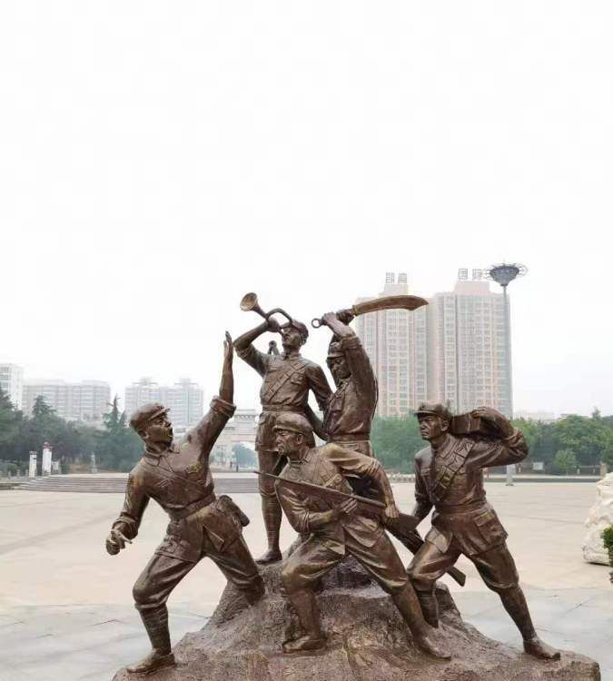 中国红军人物景区铜雕