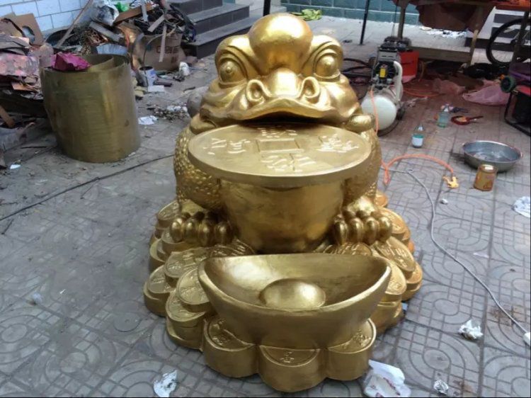 青铜金蟾校园动物铜雕