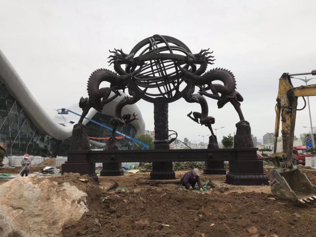 古代浑天仪城市标志铜雕