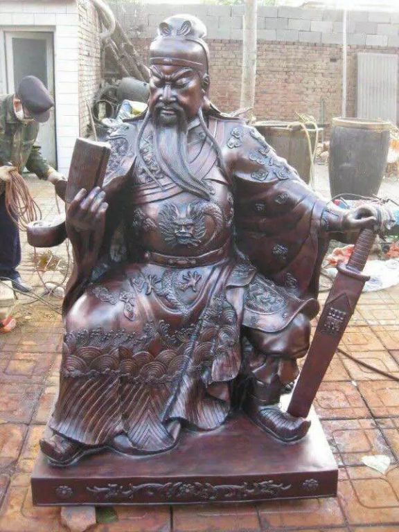 坐姿关公人物景观铜雕