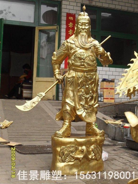 彩绘关羽庭院人物铜雕