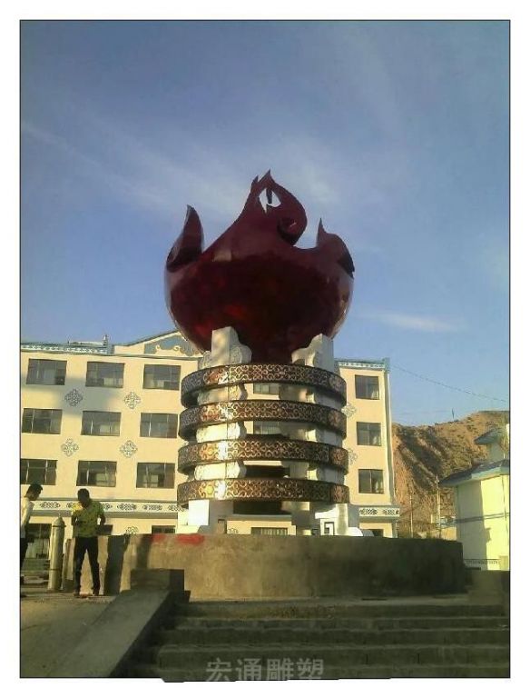 彩绘火炬校园不锈钢雕塑