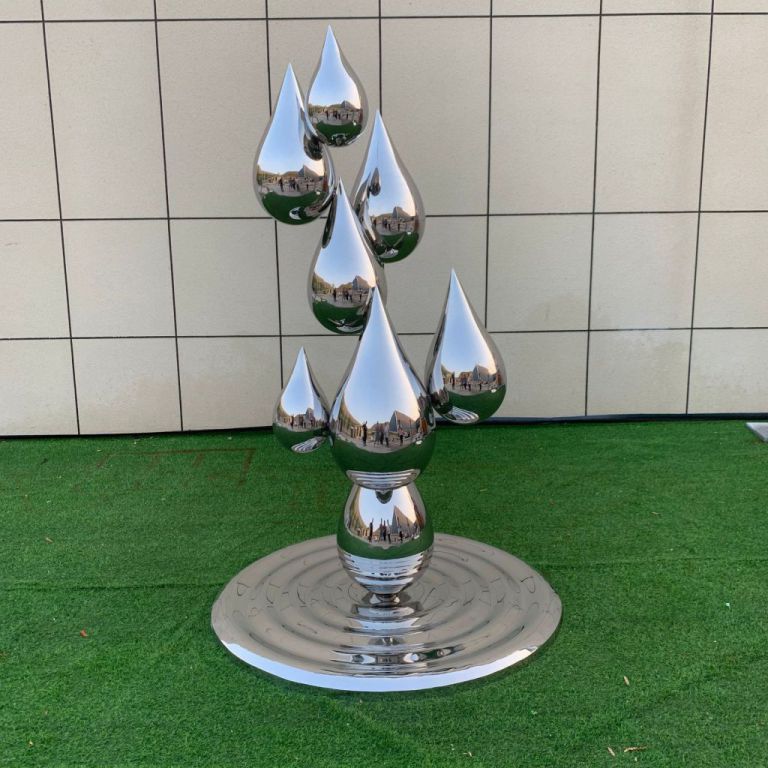 不锈钢镜面水滴景观雕塑