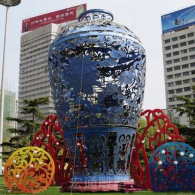 不锈钢大型抽象花瓶雕塑