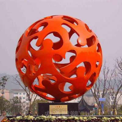 彩绘不锈钢镂空球雕塑