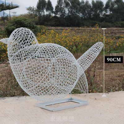镂空不锈钢小鸟雕塑