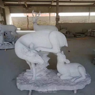 母子鹿公园石雕