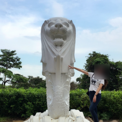 汉白玉鱼尾狮石雕