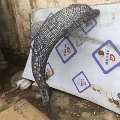 彩绘抽象不锈钢雕塑