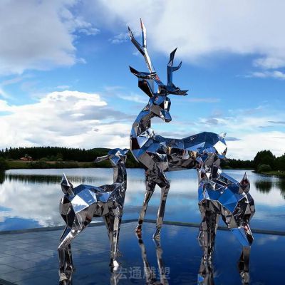 几何不锈钢低头鹿动物铜雕