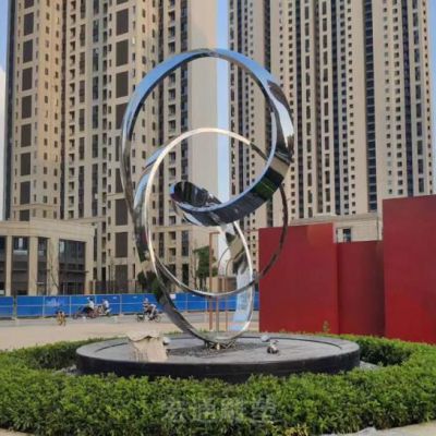 　　镜面标志小区不锈钢景观雕塑