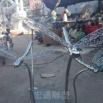 镂空蜻蜓小区不锈钢雕塑