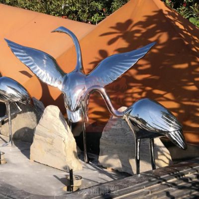 展翅仙鹤不锈钢雕塑