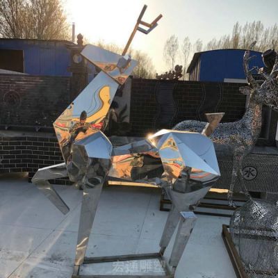 抬头几何鹿城市不锈钢雕塑