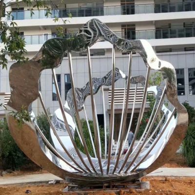 扇贝小区不锈钢镂空雕塑