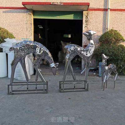 几何不锈钢三只小鹿户外雕塑