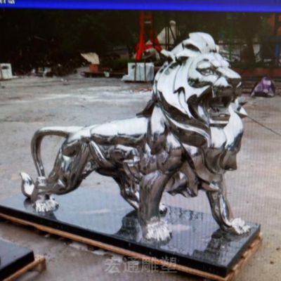 几何狮子公园不锈钢雕塑