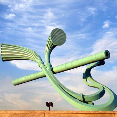 彩绘笛子不锈钢景观雕塑