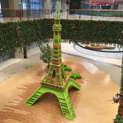 彩绘塔不锈钢景观雕塑