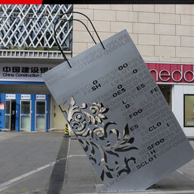 不锈钢彩绘购物袋庭院雕塑