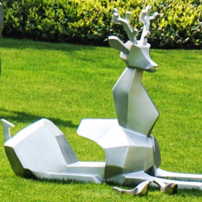 卧姿鹿小区不锈钢雕塑