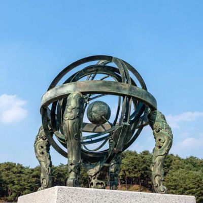 古代浑天仪公园标志铜雕