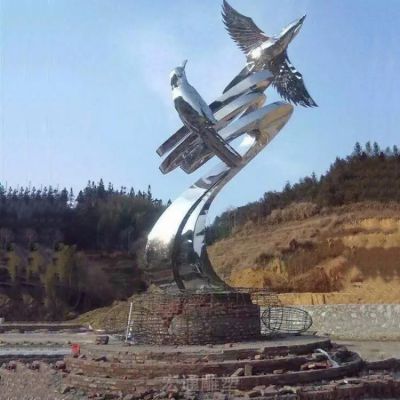 不锈钢鸽子城市景观雕塑