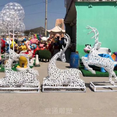卧姿镂空鹿庭院不锈钢雕塑