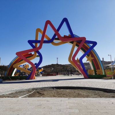 不锈钢彩绘大门别墅雕塑