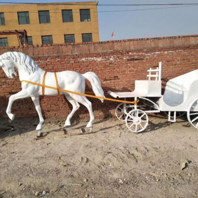 不锈钢欧式马车雕塑