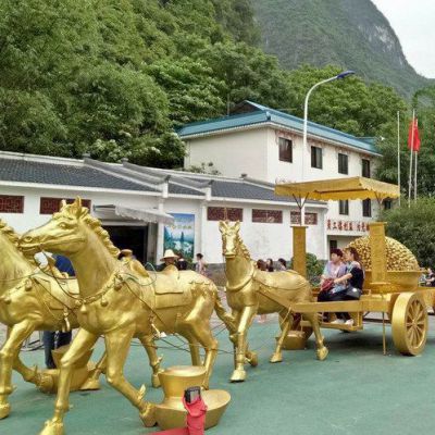 西方人物坐马车小区铜雕