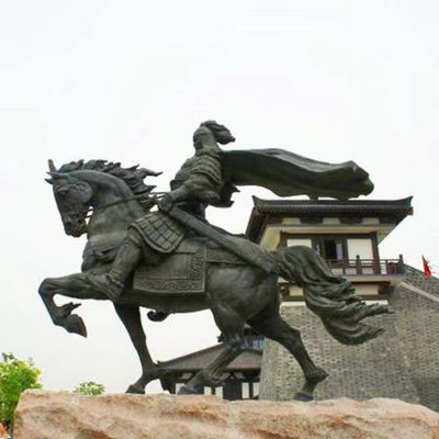 古代将军骑马小区铜雕