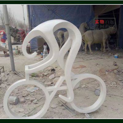 不锈钢骑自行车别墅 雕塑