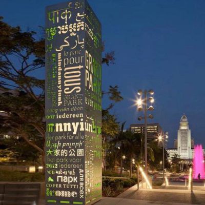 大型不锈钢标识精神堡垒雕塑