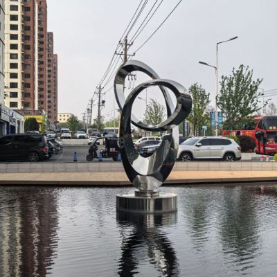 镜面不锈钢飘带雕塑